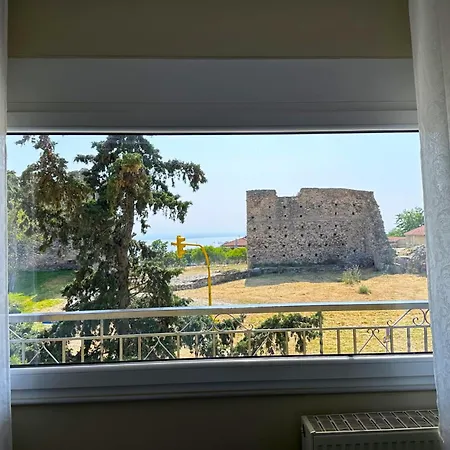 The Three Views Appartement *