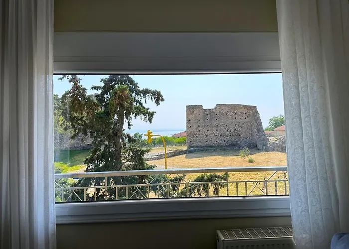 The Three Views Apartman *