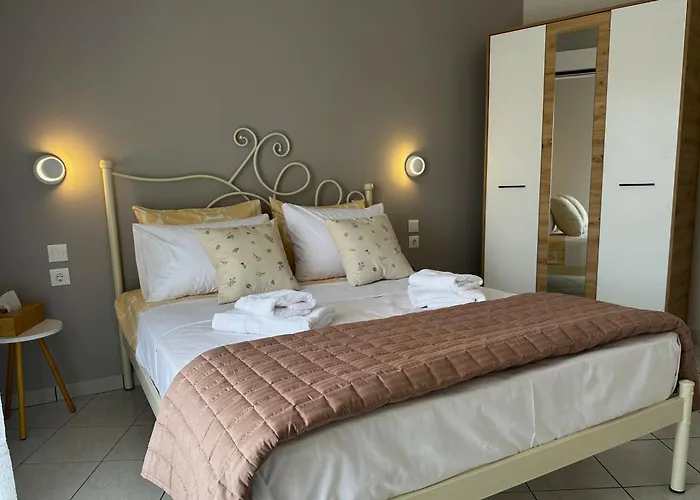 The Three Views * Thessaloniki