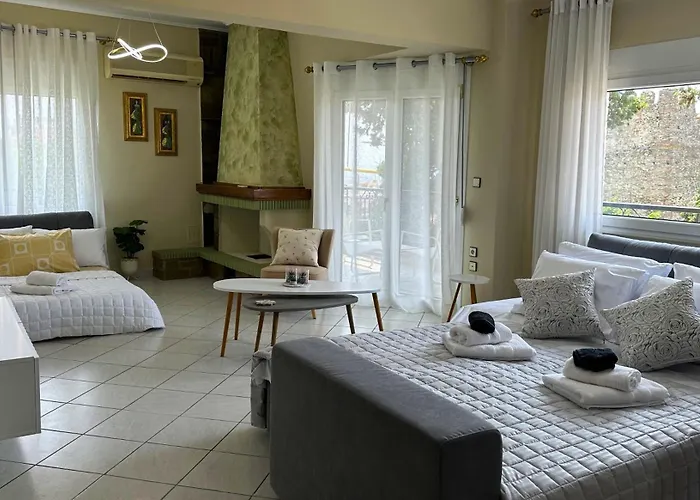 The Three Views Apartment *