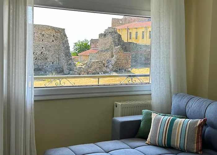 The Three Views Apartman *